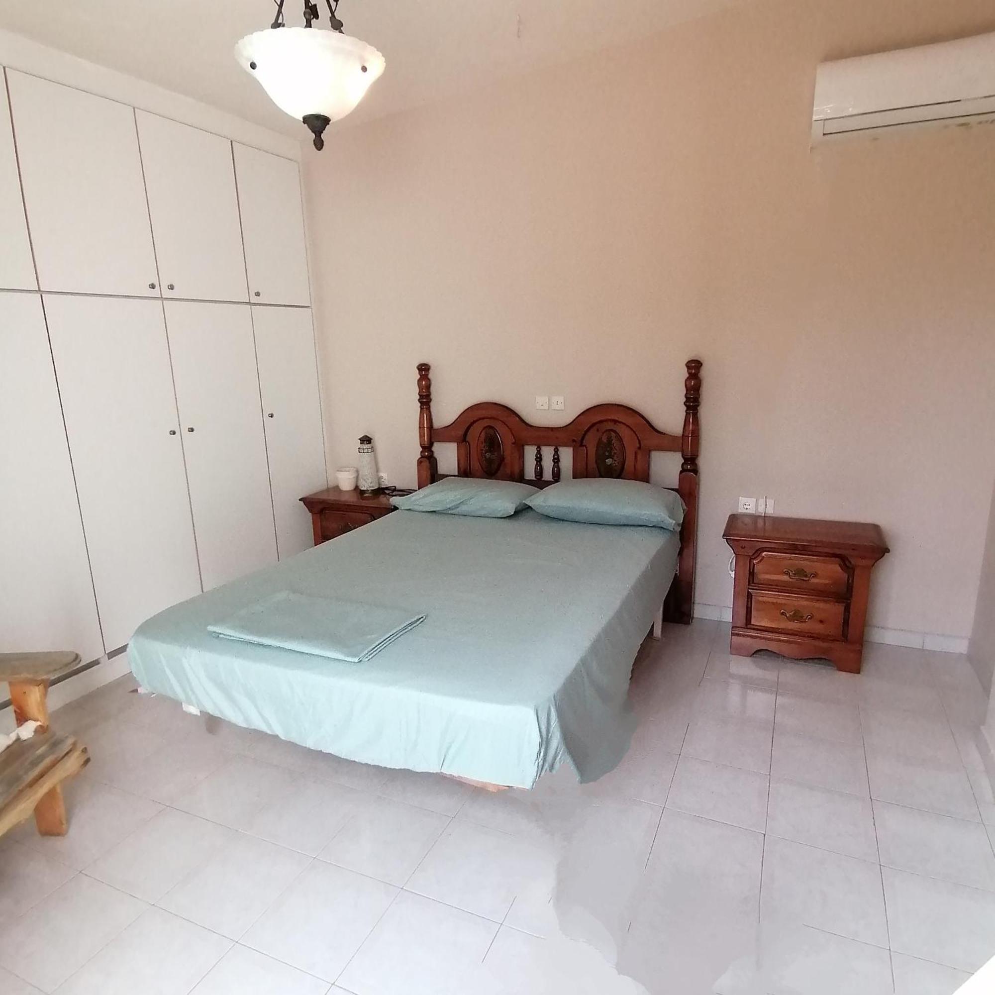 Peloponnese Guesthouse 12Pax Rákhes Exteriör bild
